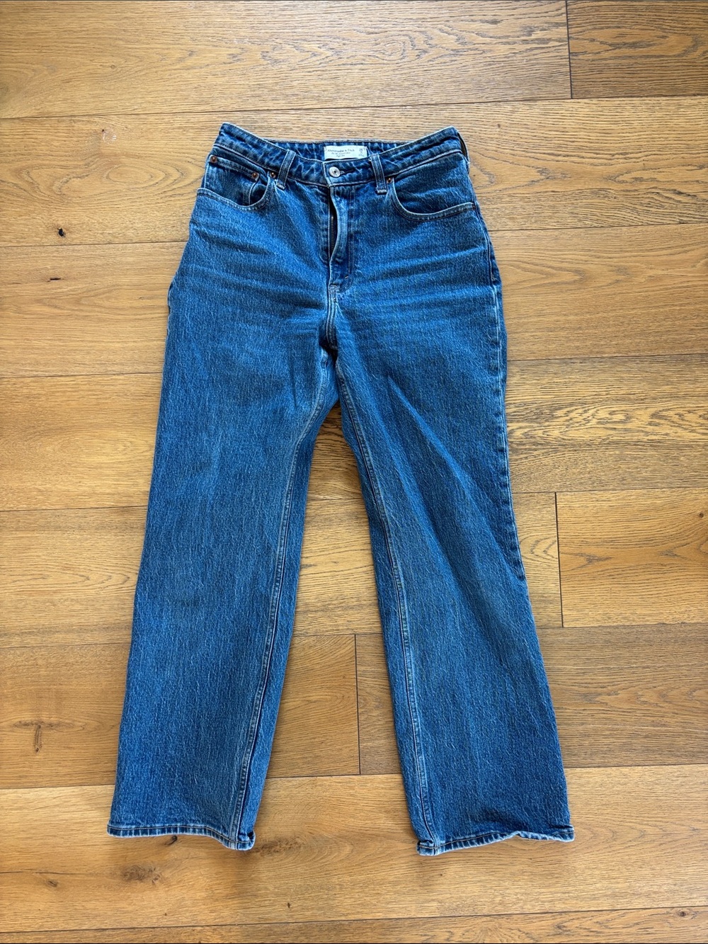 Abercrombie 90’s Relaxed Jean Curve Love